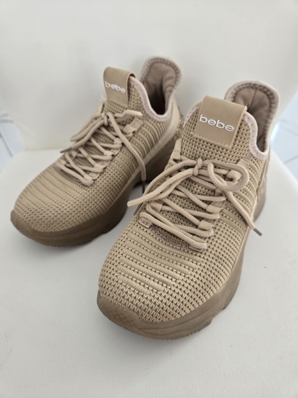 BeBe Sport Women's Analia Beaded Mesh Sporty Tennis Shoes Sneakers Size 7/38